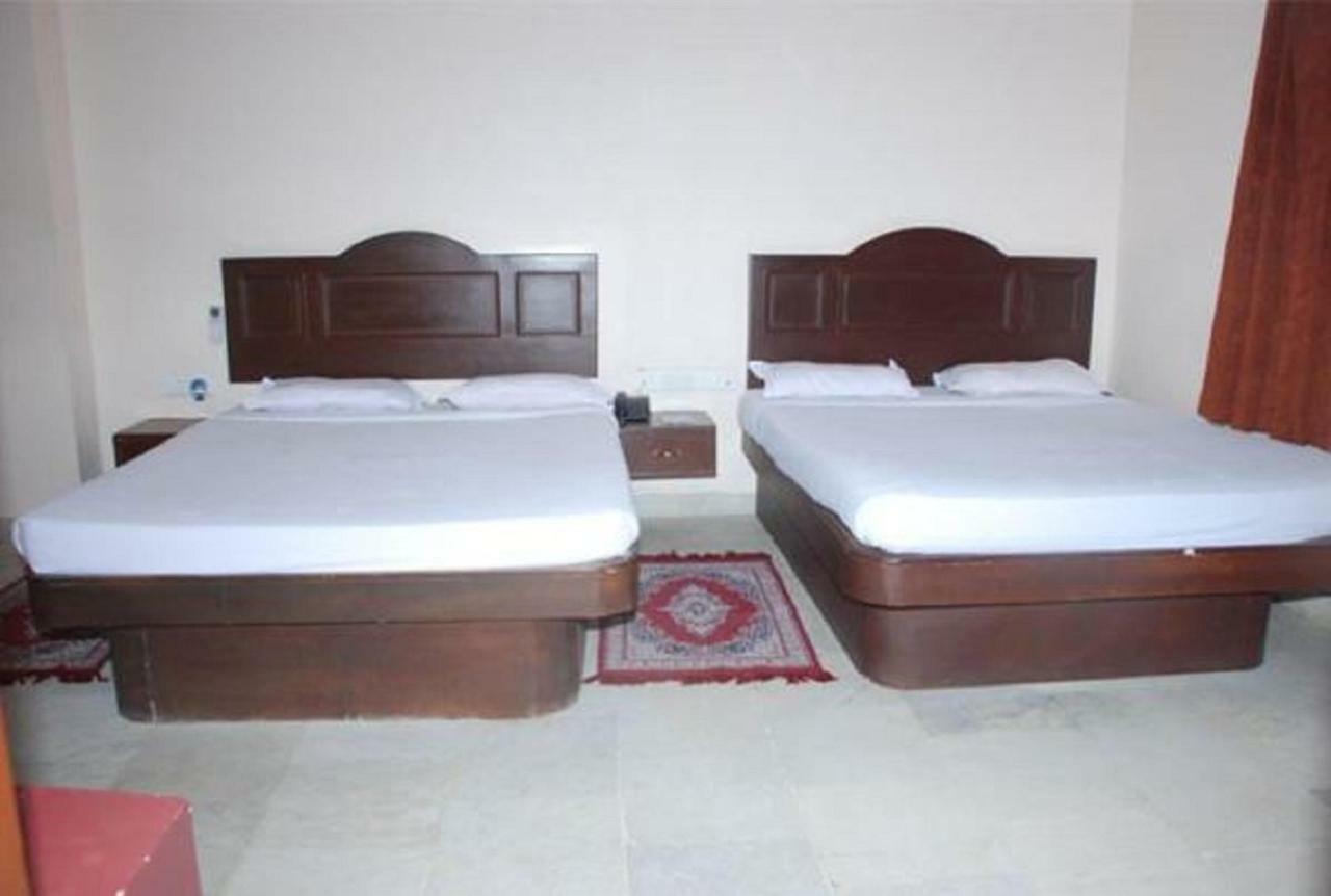 Hotel Vpn Residency Velanganni Bagian luar foto
